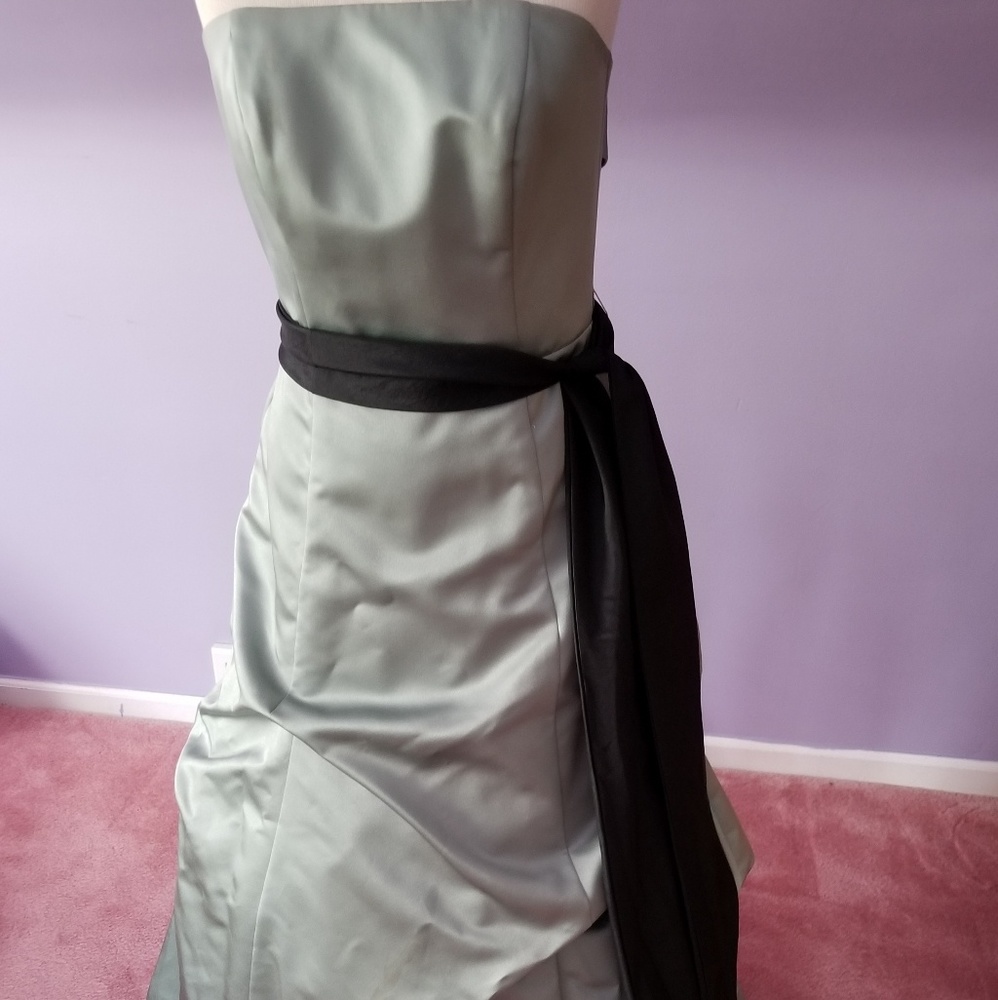 David's Bridal Prom Gown Sage Sz 4